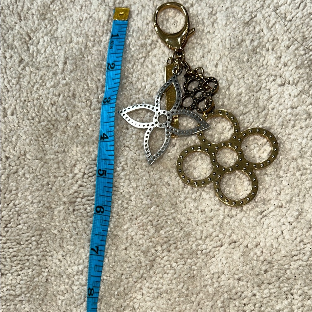 Louis Vuitton Keychain/Bag Charm - Picture 4 of 4